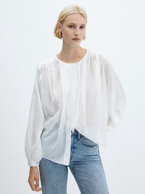 NWT Mango Gathered Detail Blouse M